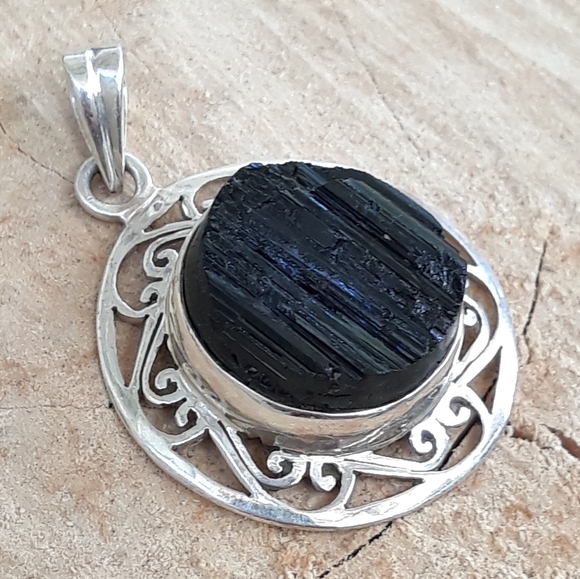 Handcrafted Rough Black Turmaline Silver Pendant - Picture 3 of 7